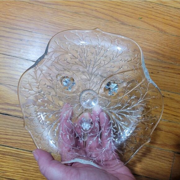 Lancaster Glass 3 Footed Bowl - Picture 2 of 11